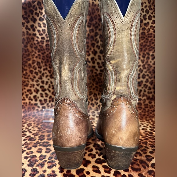 Ariat Distressed Brown Leather Boots with Studded detail Size 7 - Picture 7 of 9